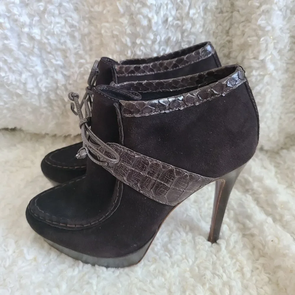 Alexandre Birman‎ Suede and Snakeskin Laceup Heeled Booties sz 8.5